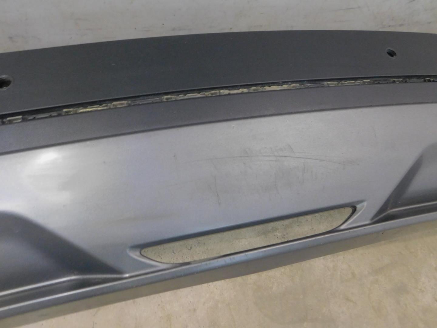 Бампер задний