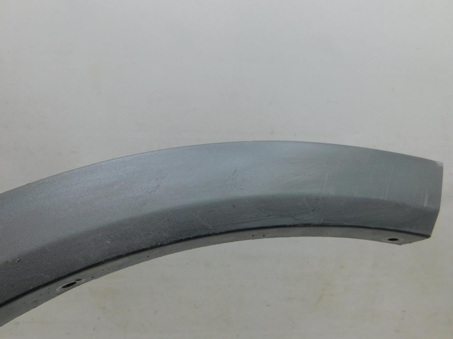 Накладка заднего крыла левого