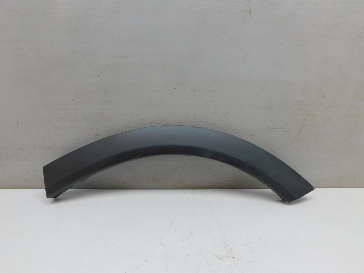 Накладка заднего крыла левого