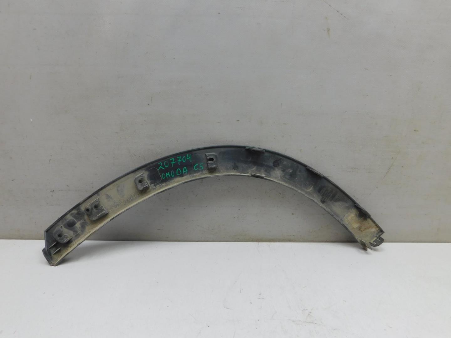 Накладка заднего крыла правого