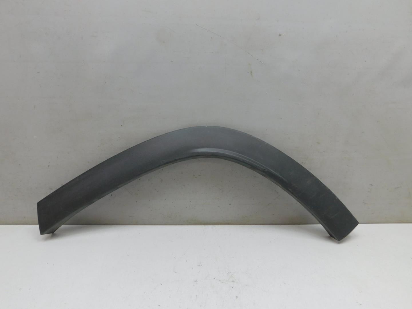 Накладка заднего крыла левого