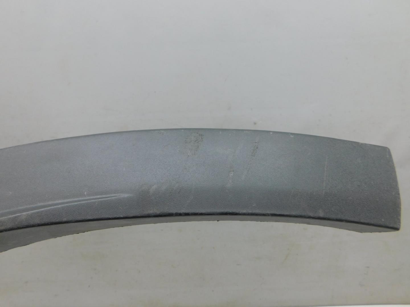 Накладка заднего крыла левого