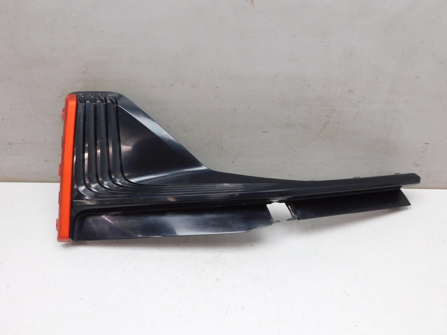 Накладка переднего бампера