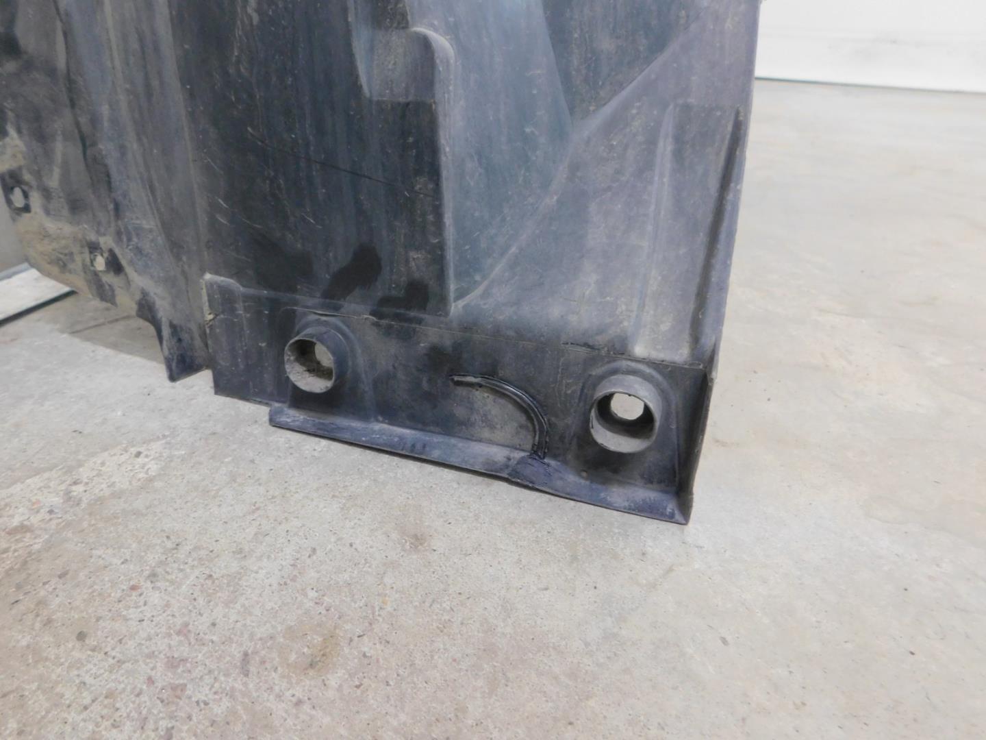 Локер передний левый