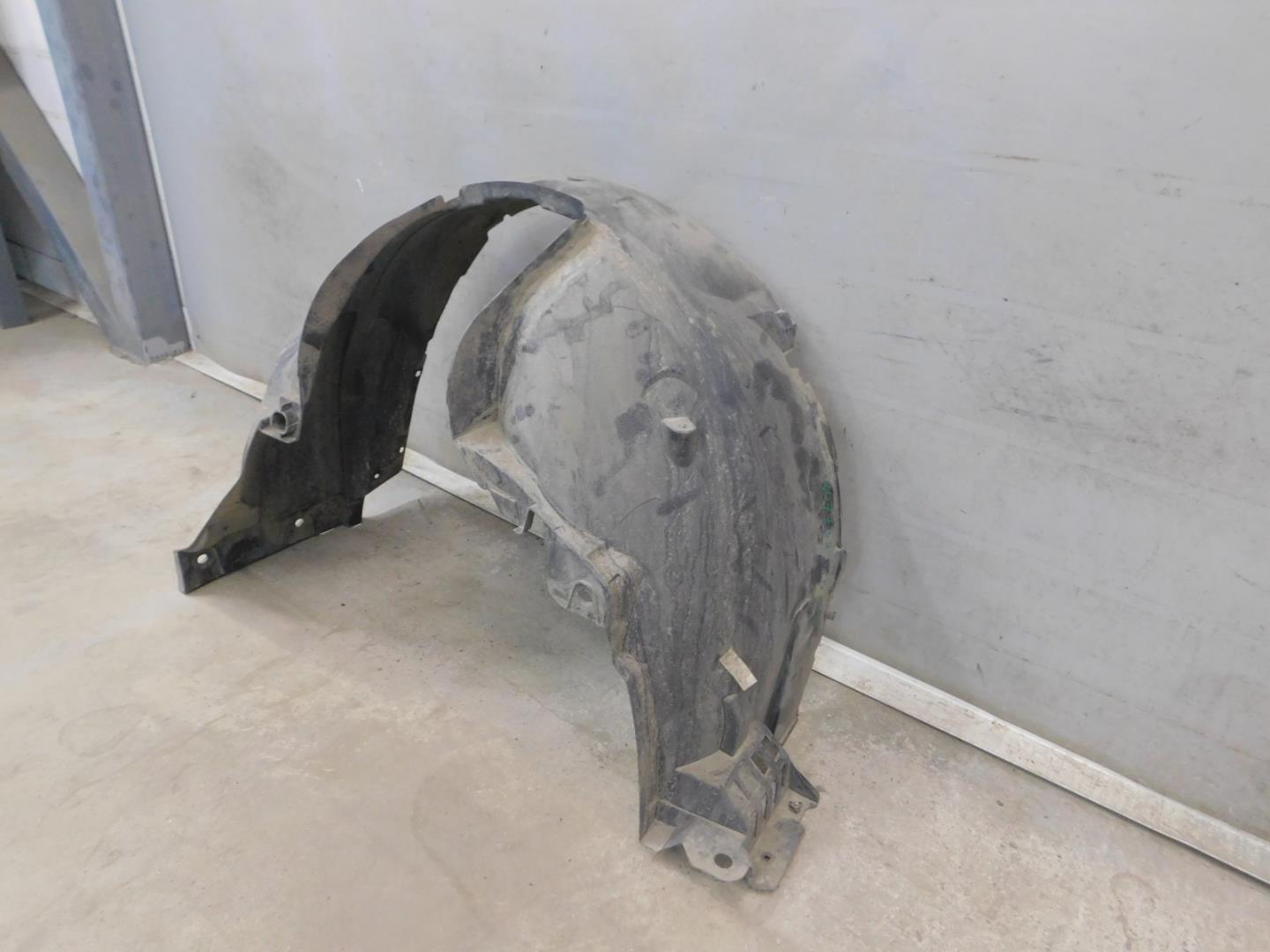 Локер передний левый