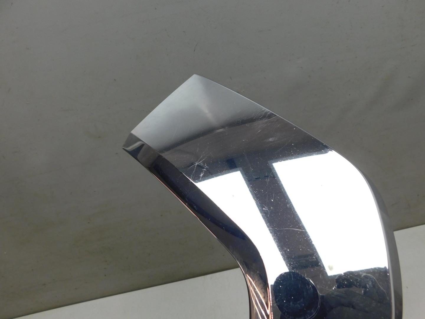 Накладка переднего бампера