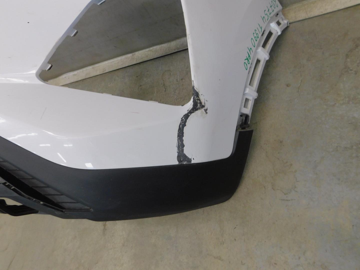 Бампер передний