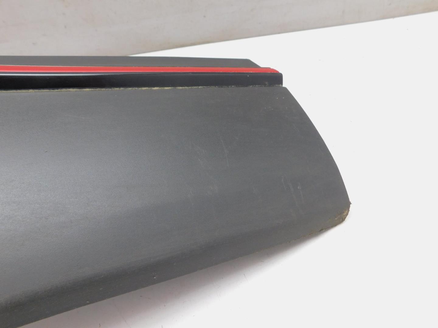 Накладка двери задней правой