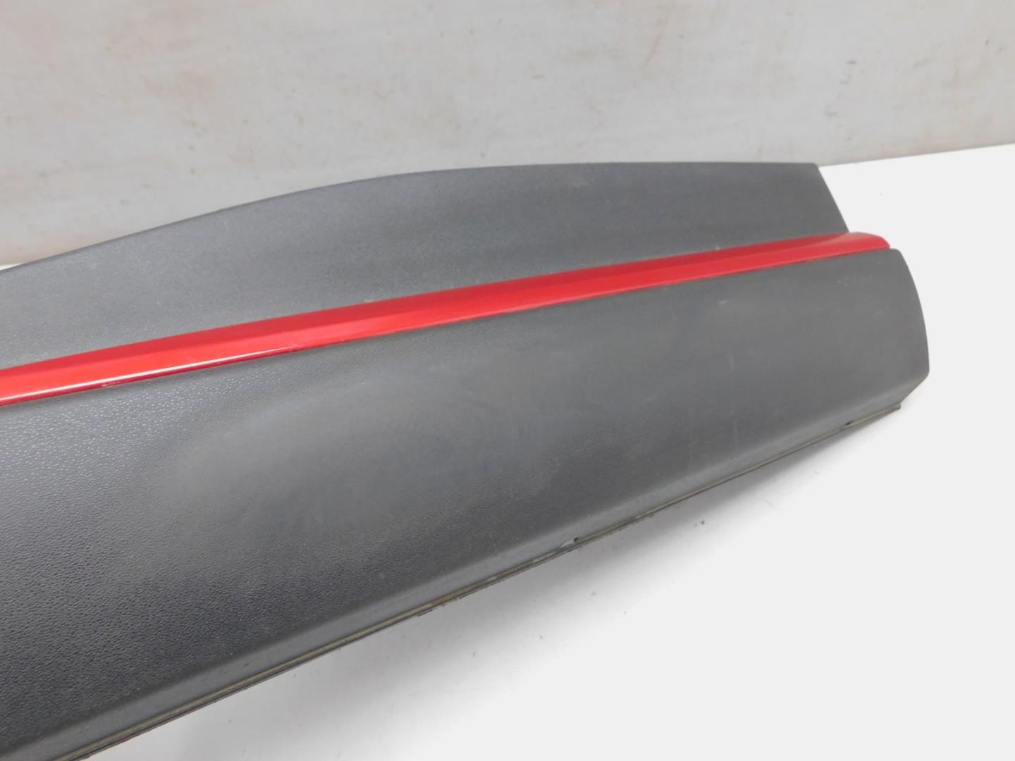 Накладка двери задней правой