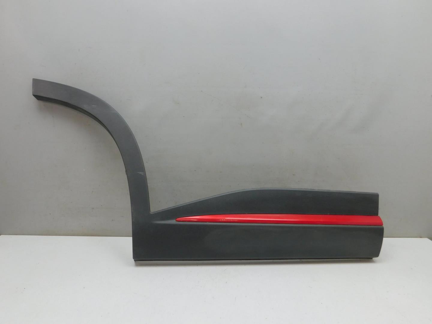 Накладка двери задней правой