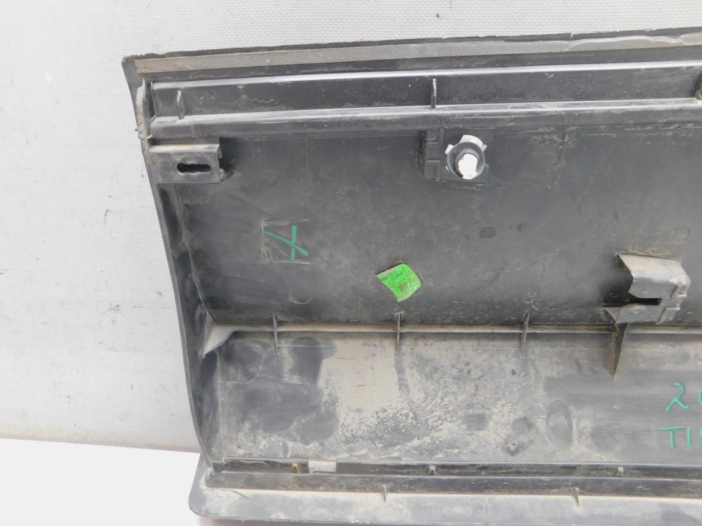 Накладка двери задней правой