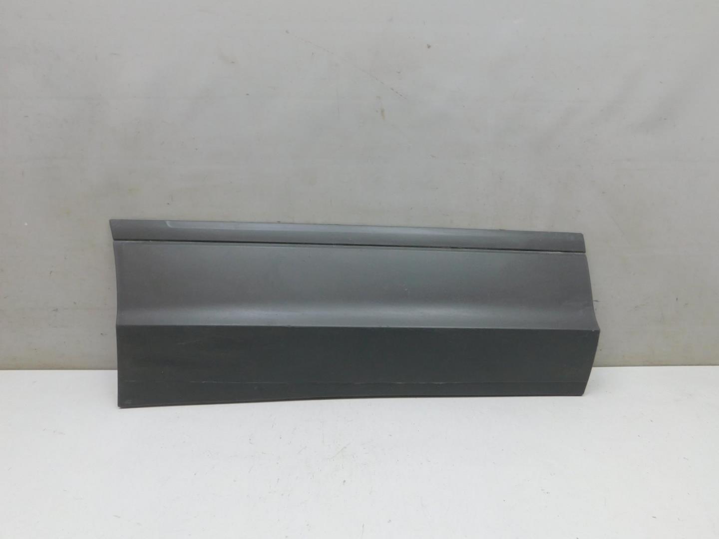 Накладка двери задней правой