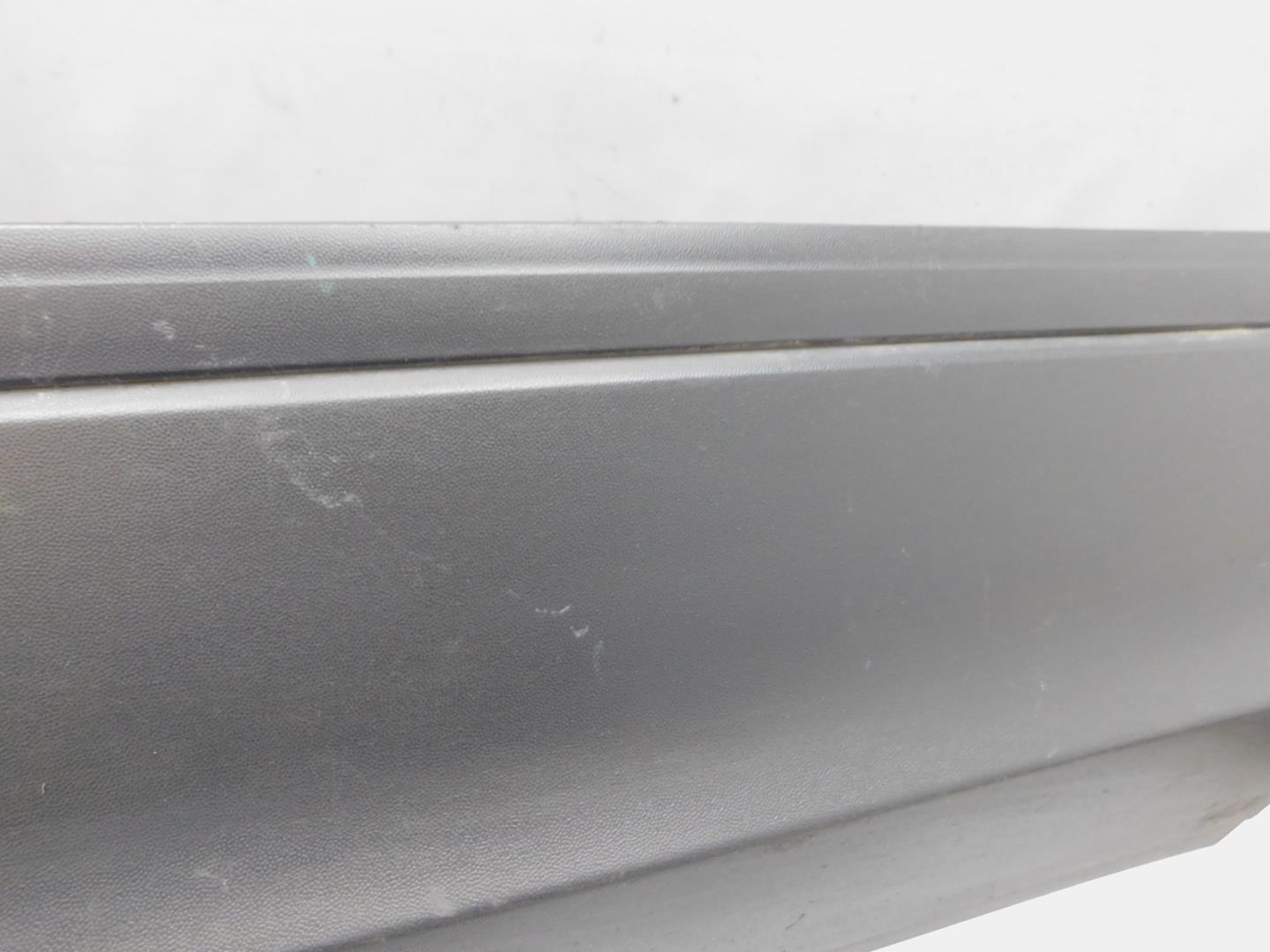 Накладка двери задней правой