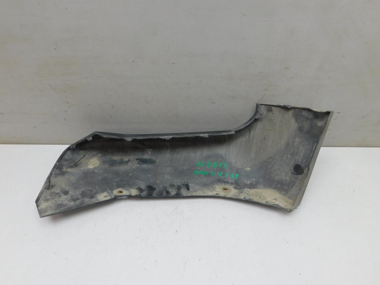 Накладка переднего бампера