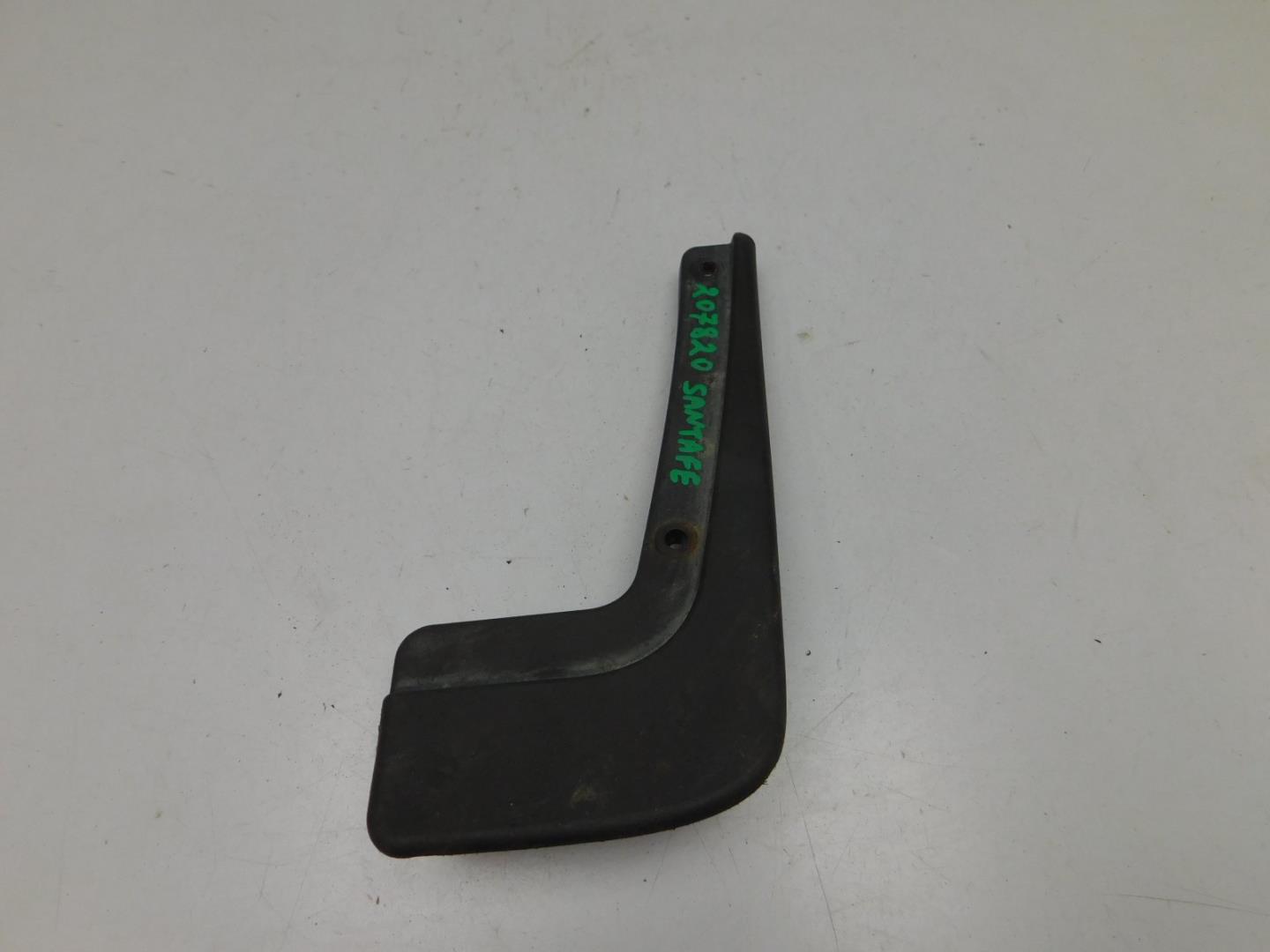 Брызговик задний левый