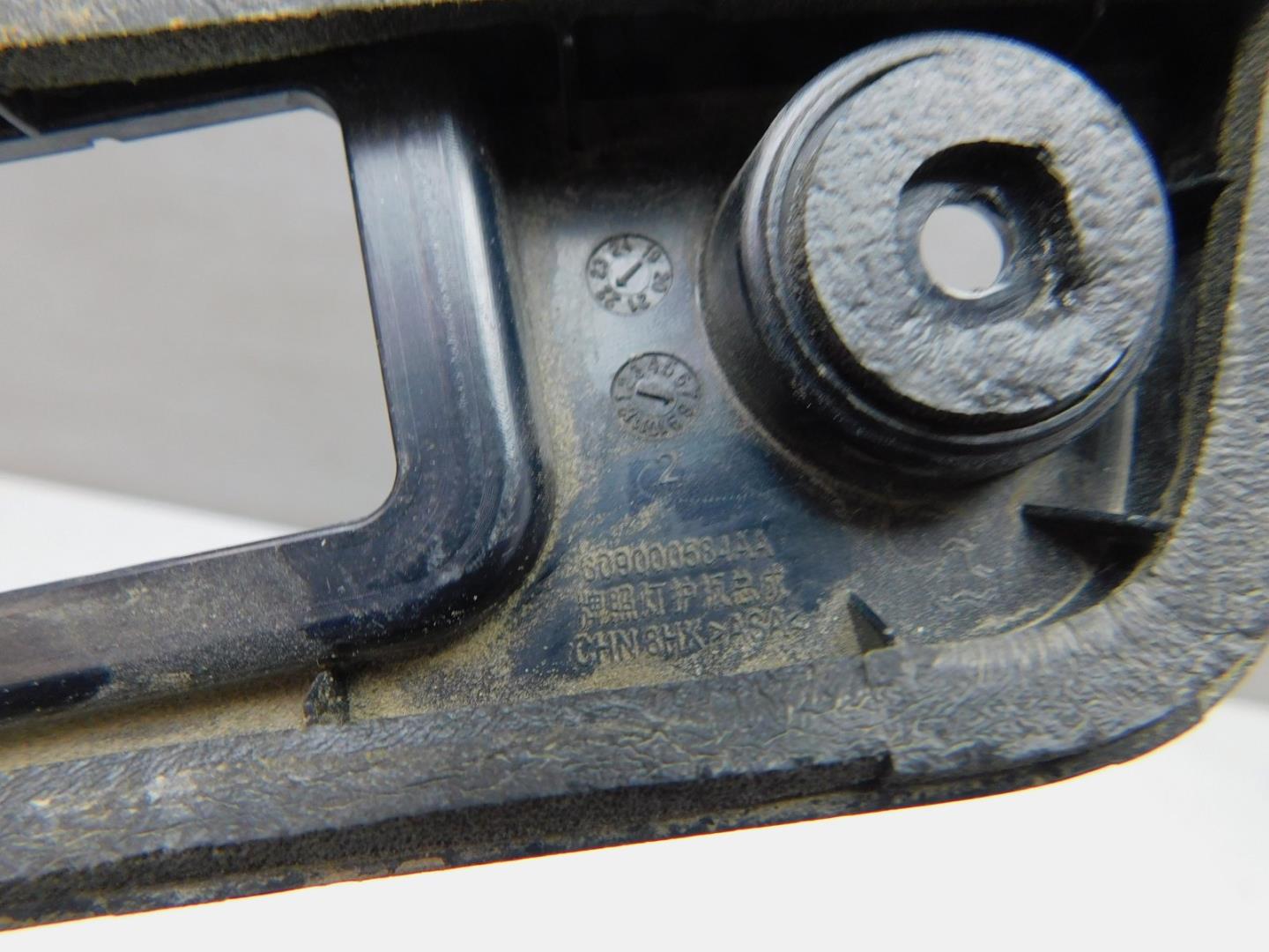 Накладка двери багажника