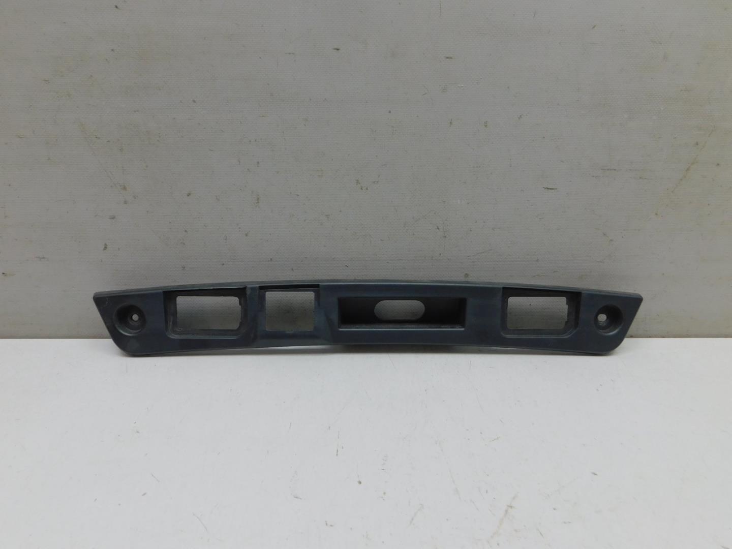 Накладка двери багажника