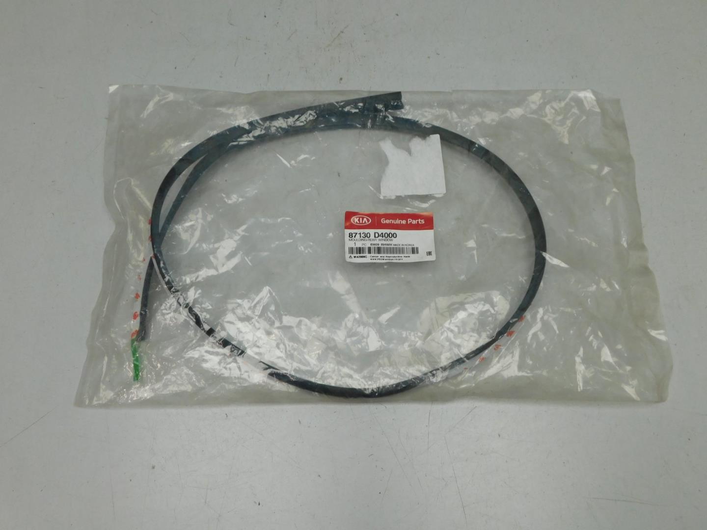 Молдинг заднего стекла