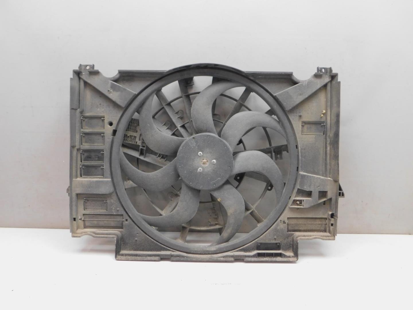 Диффузор вентилятора