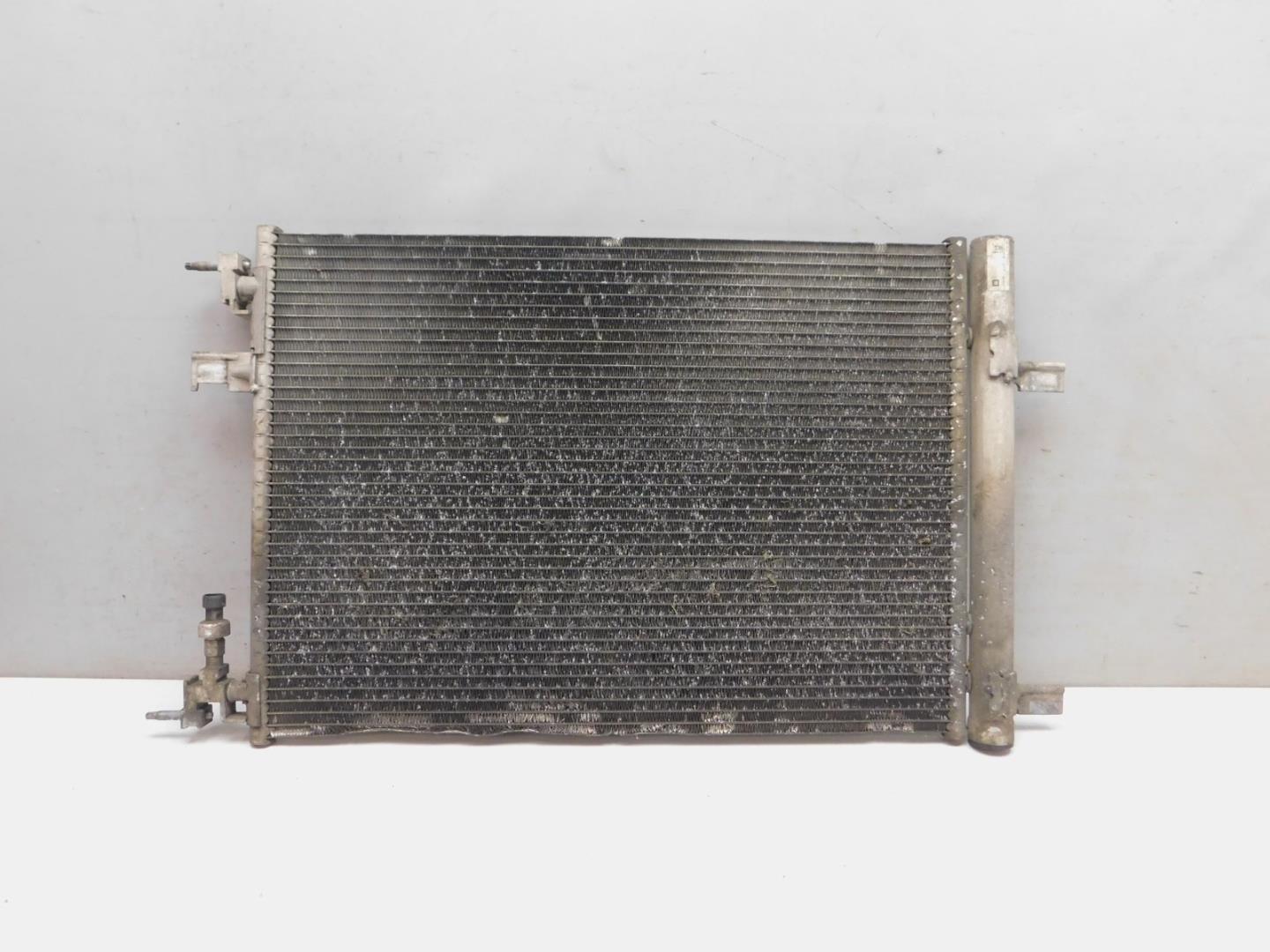 Радиатор кондиционера / конденсер
