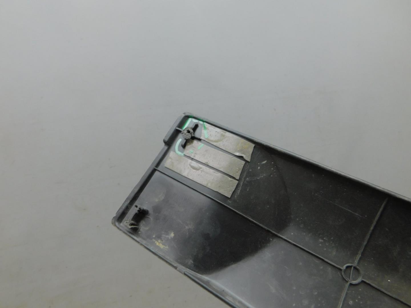 Накладка двери задней правой