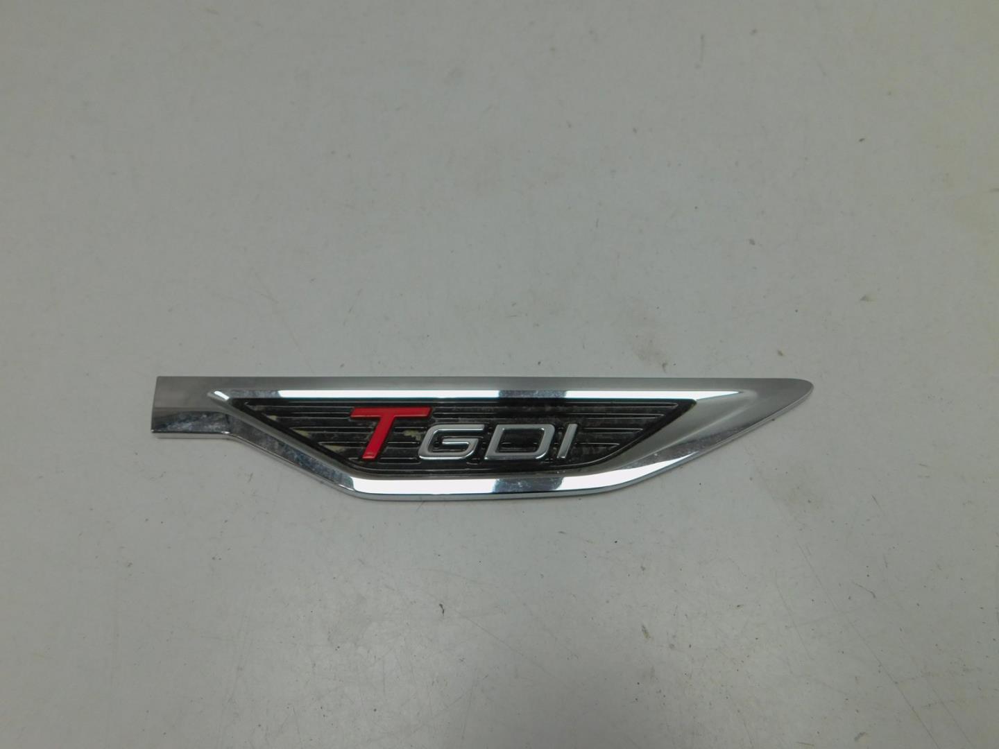 Накладка переднего крыла правого