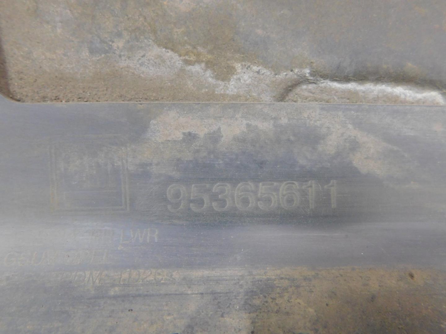 Бампер задний