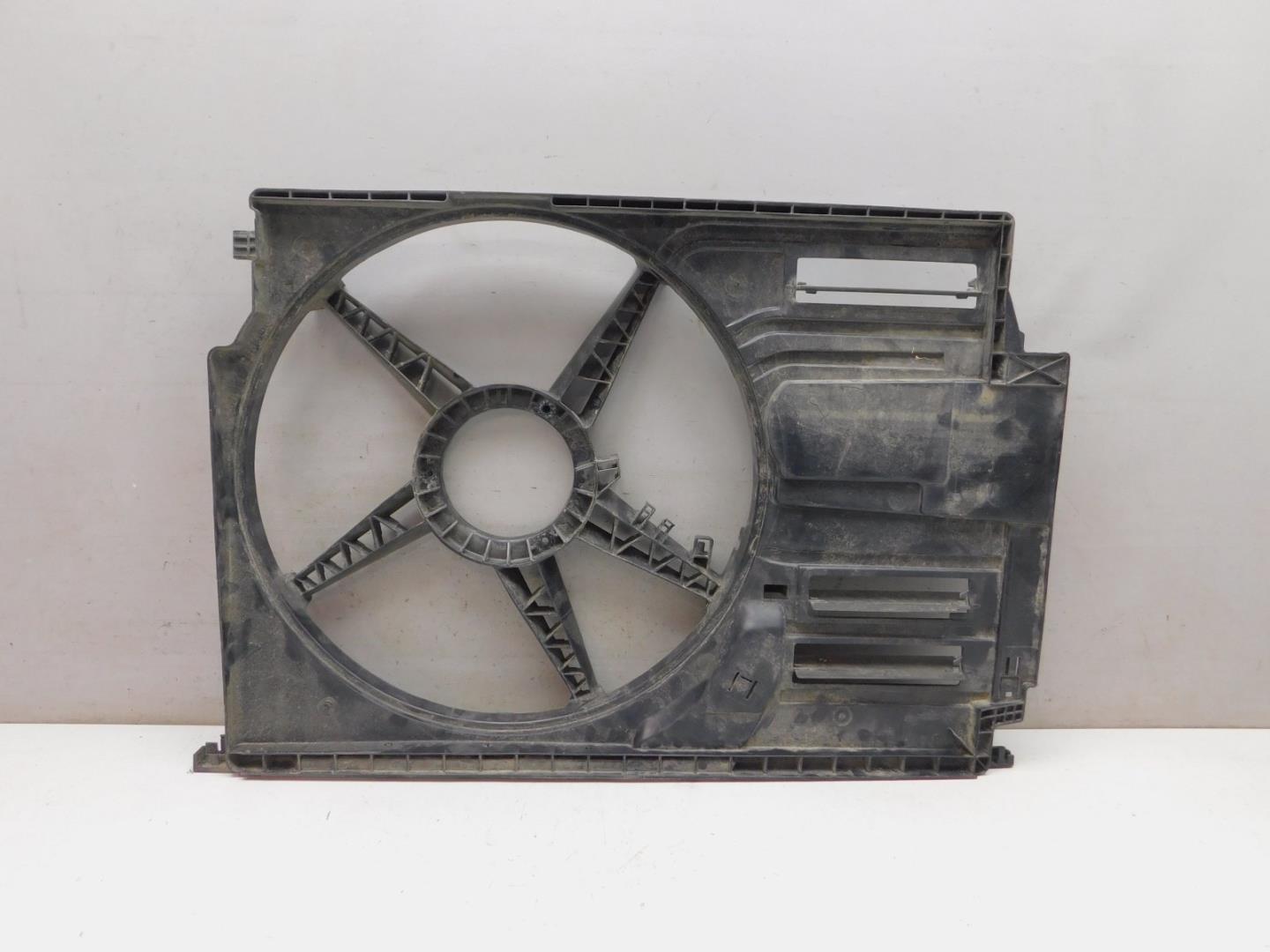 Диффузор вентилятора