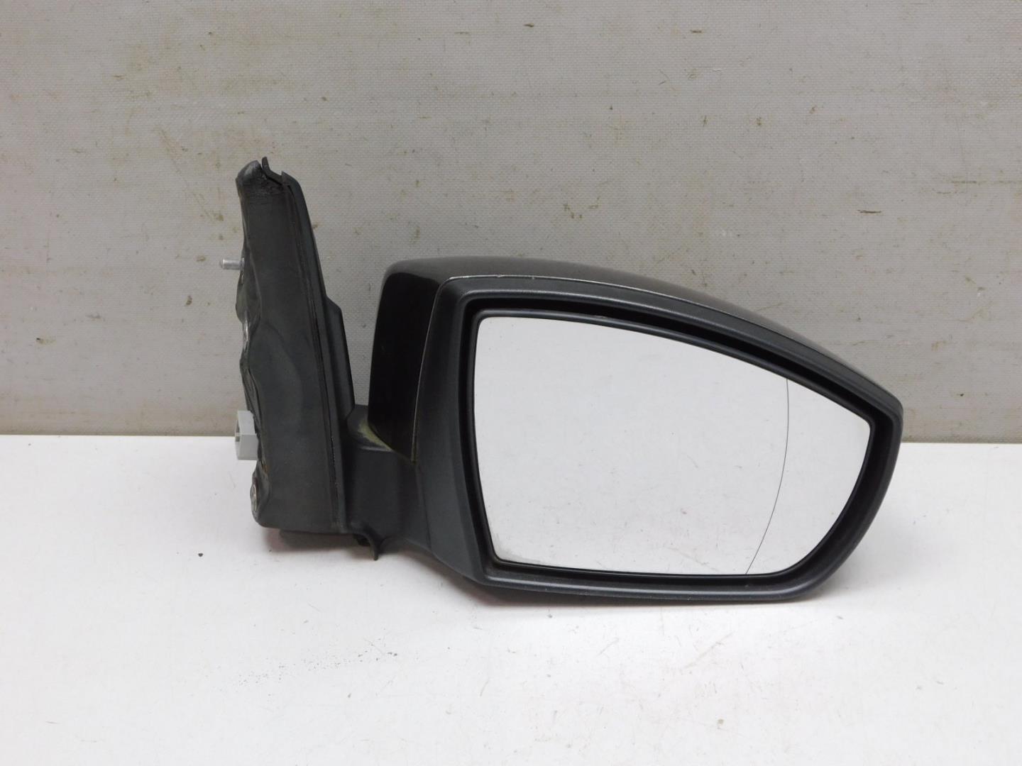 Зеркало правое электрическое