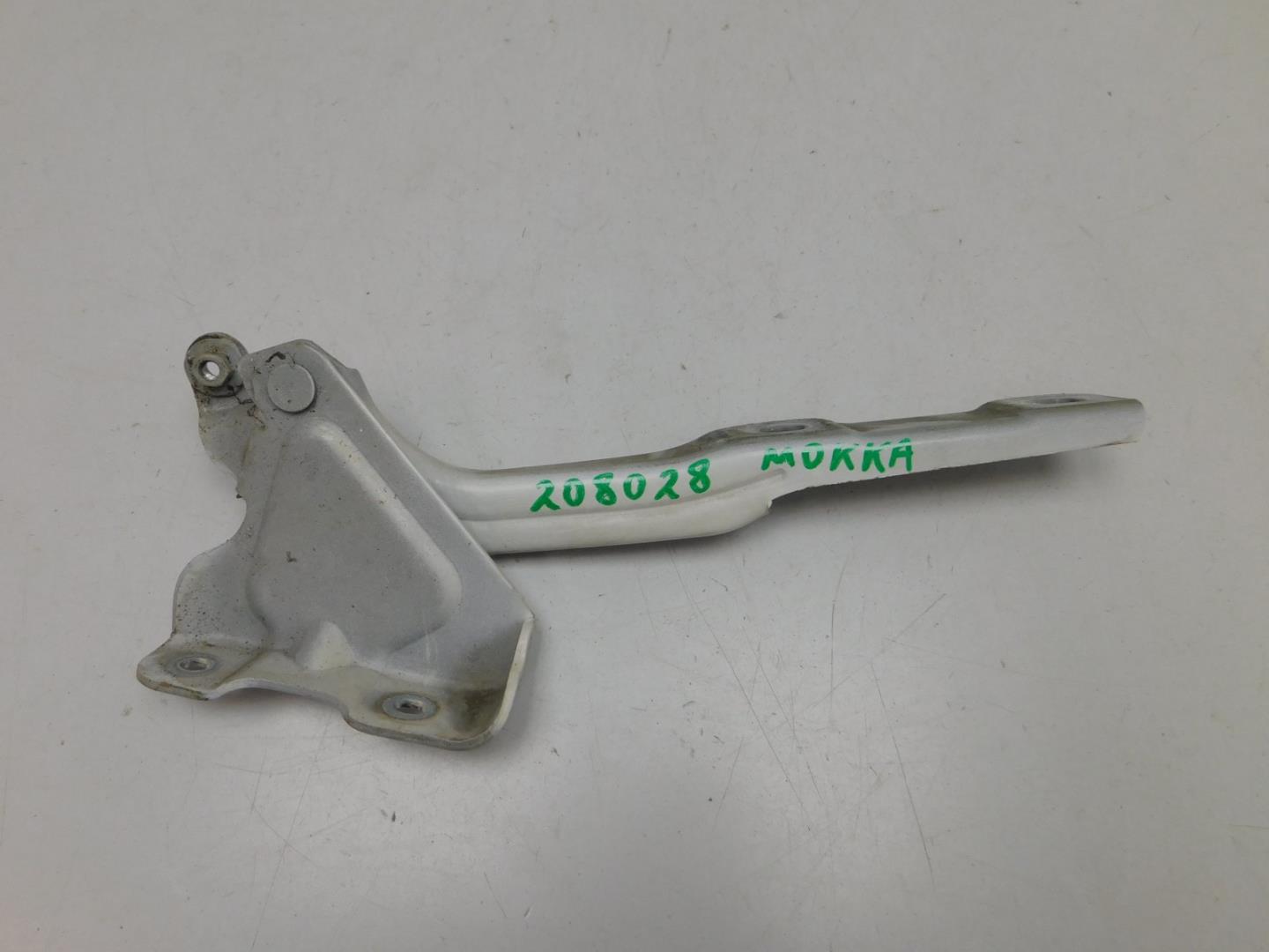 Петля капота правая