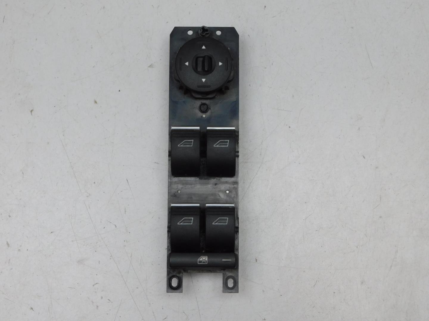 Блок управления стеклоподъемниками