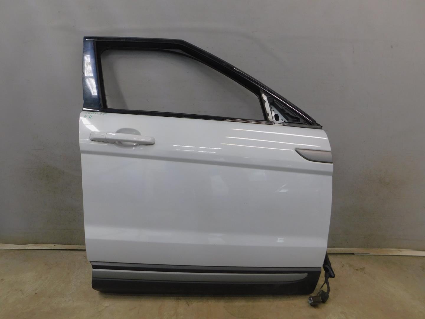 Дверь передняя правая