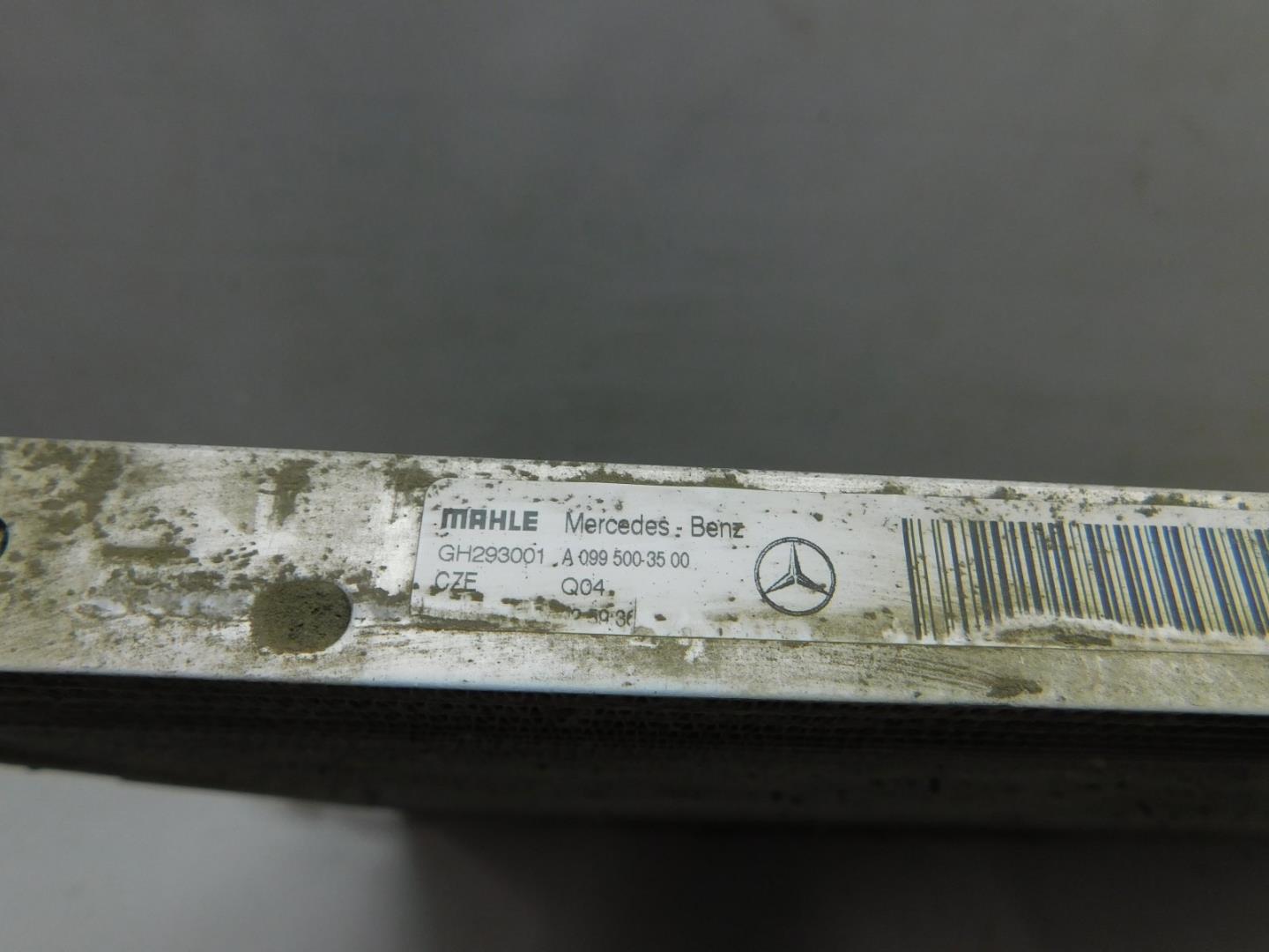 Стекло двери задней левой (форточка)