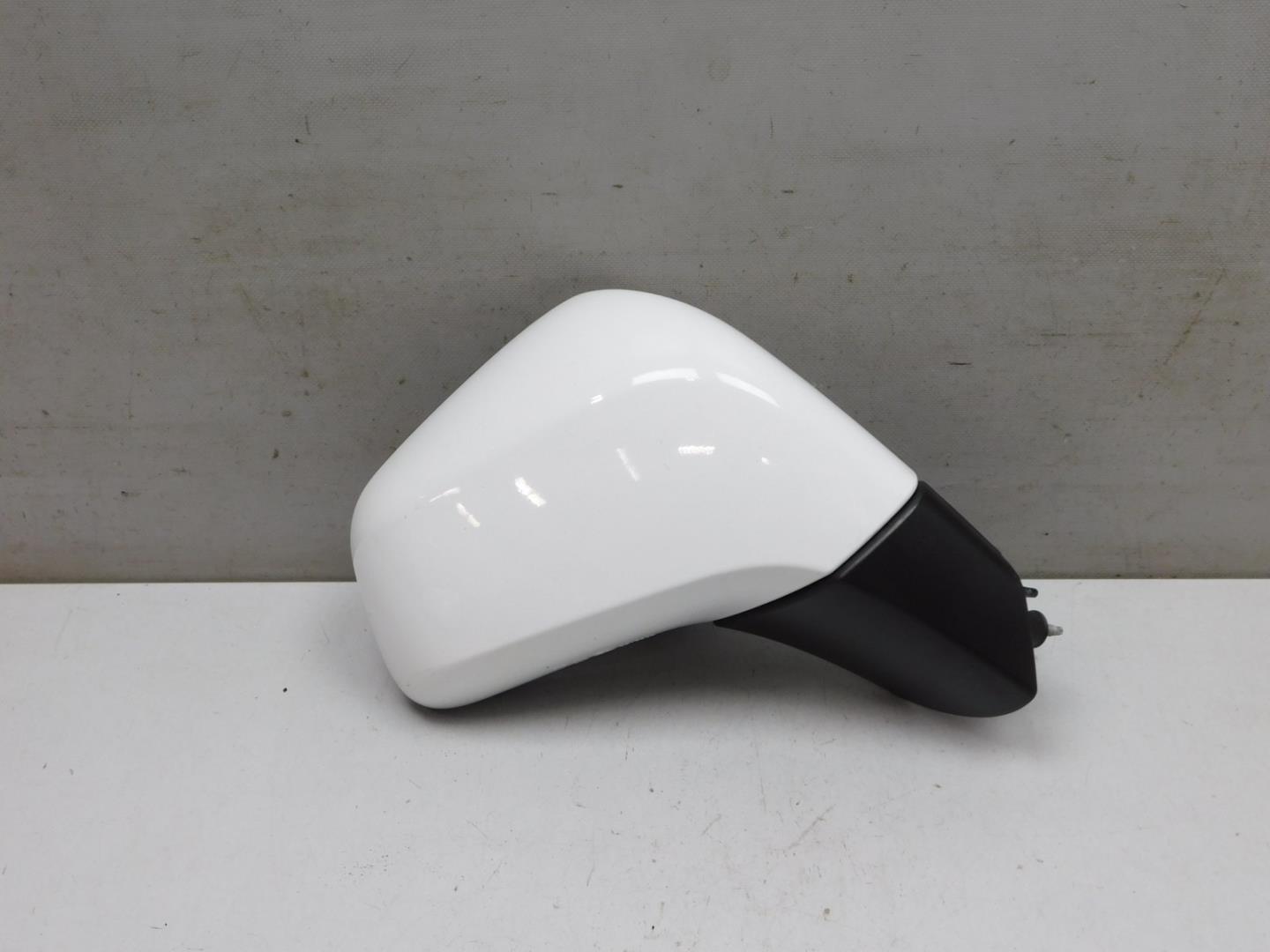 Зеркало правое электрическое