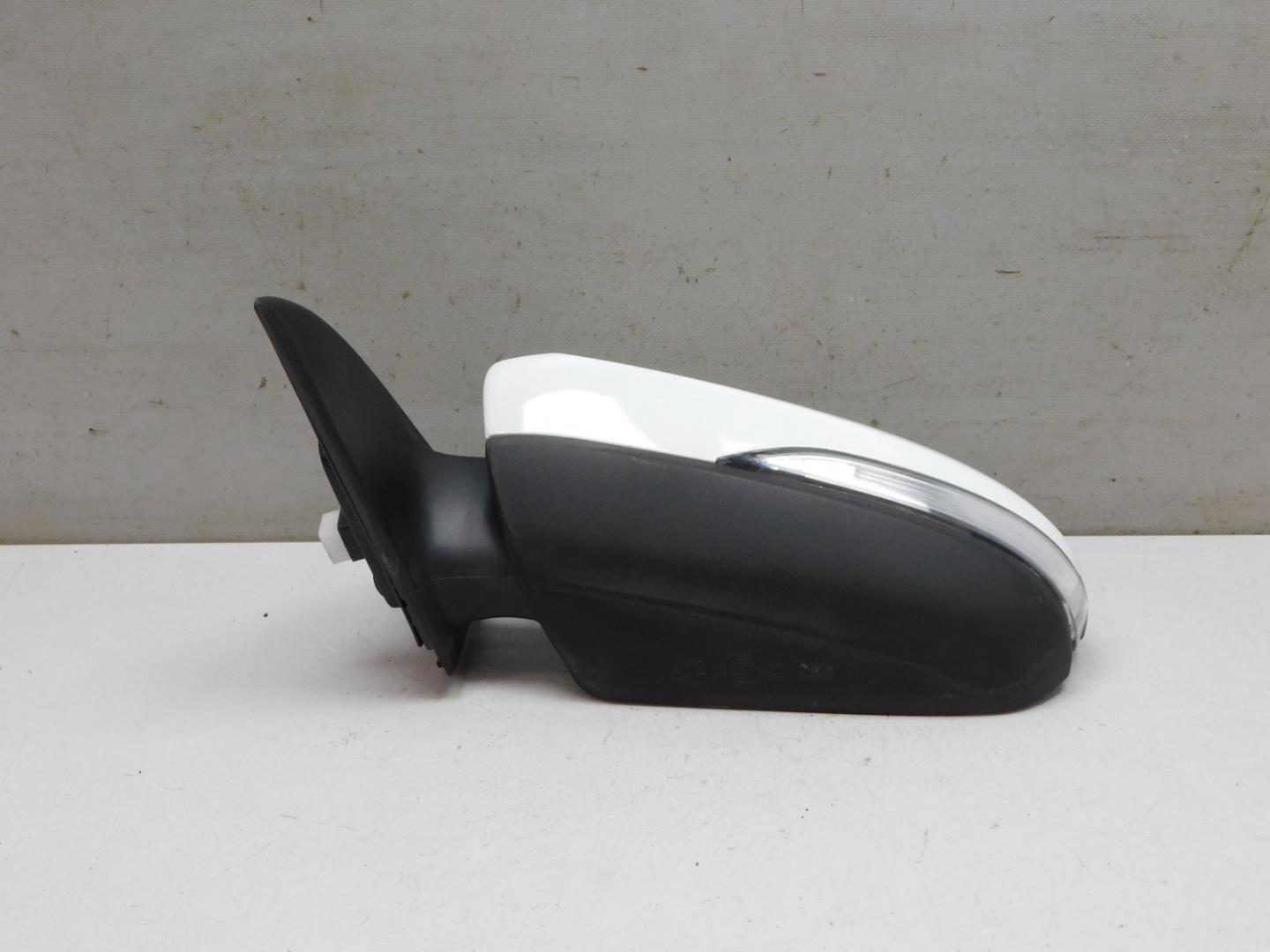 Зеркало левое электрическое