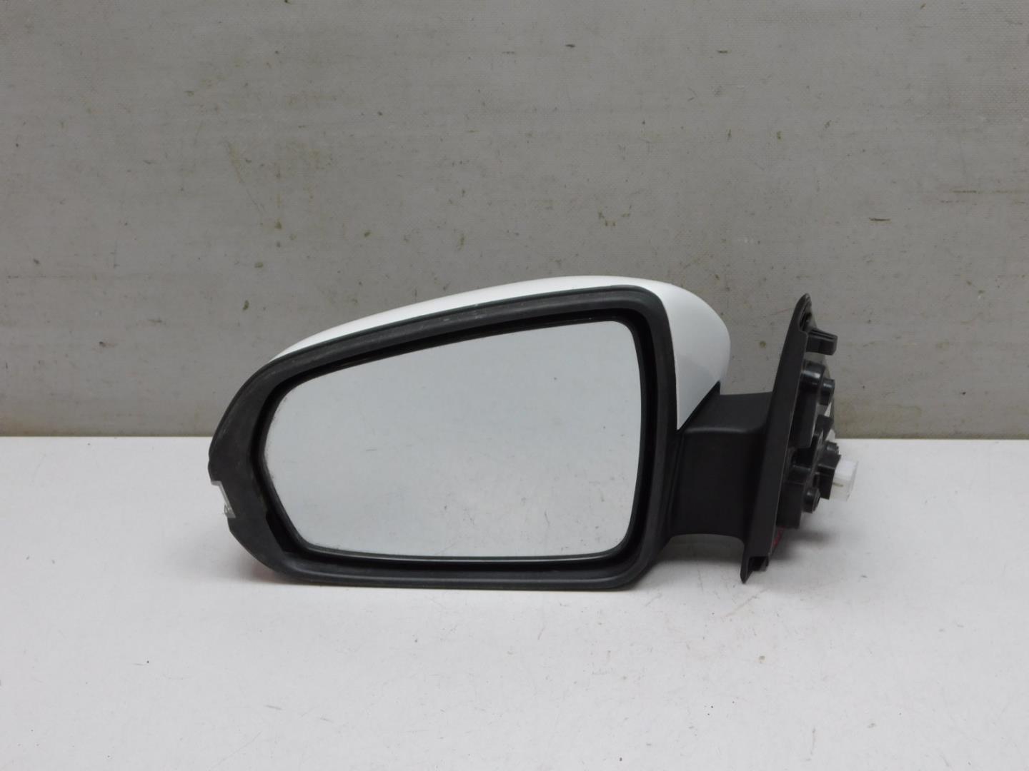 Зеркало левое электрическое