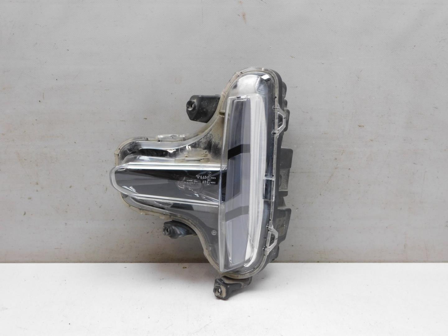 Габарит передний левый