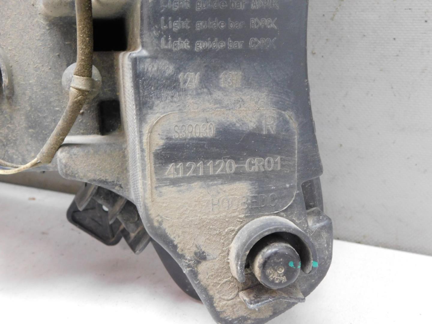 Габарит передний правый