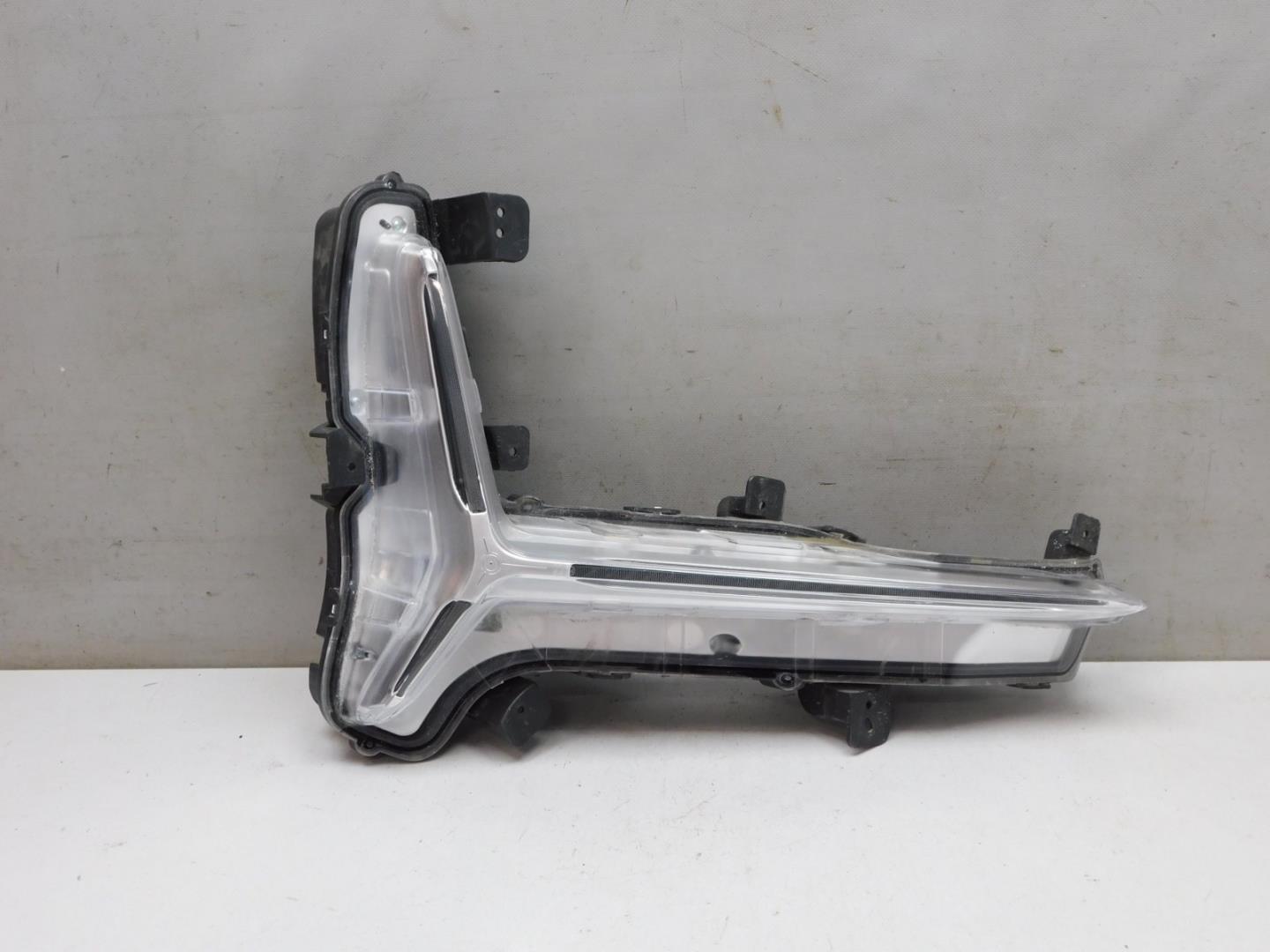 Габарит передний правый