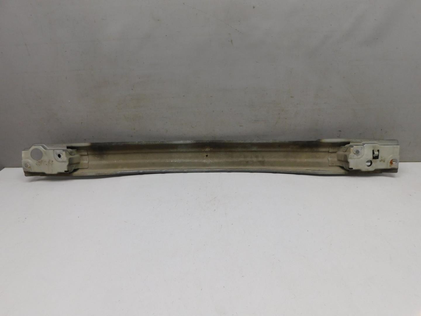 Усилитель заднего бампера