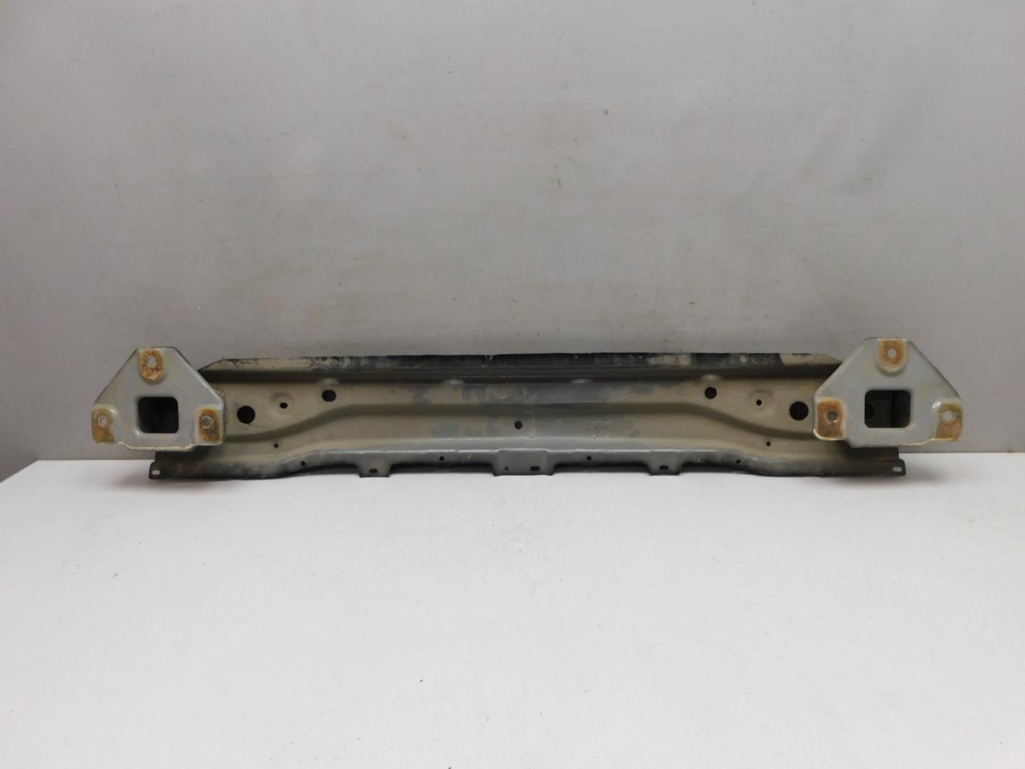 Усилитель заднего бампера