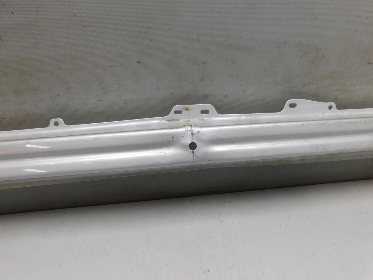 Усилитель заднего бампера