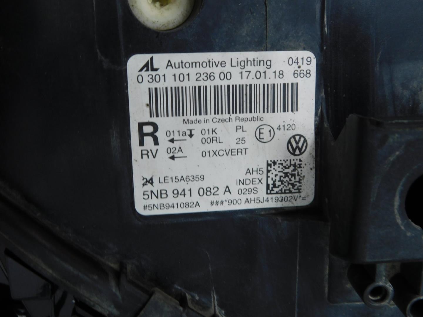 Фара правая