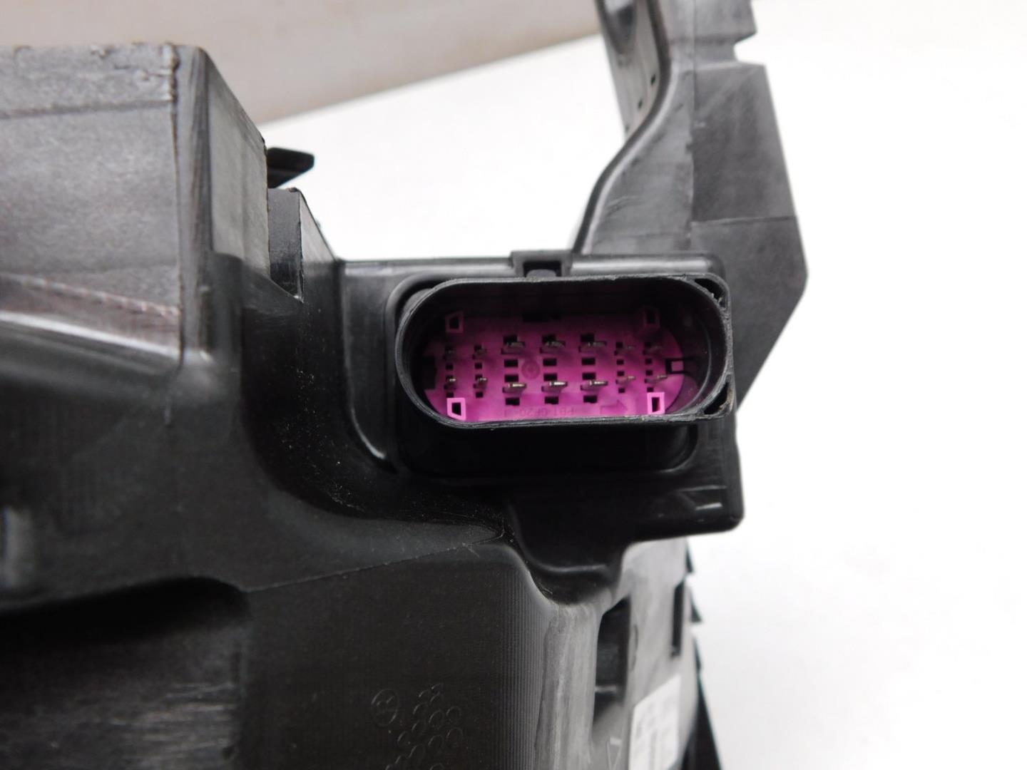 Габарит передний правый