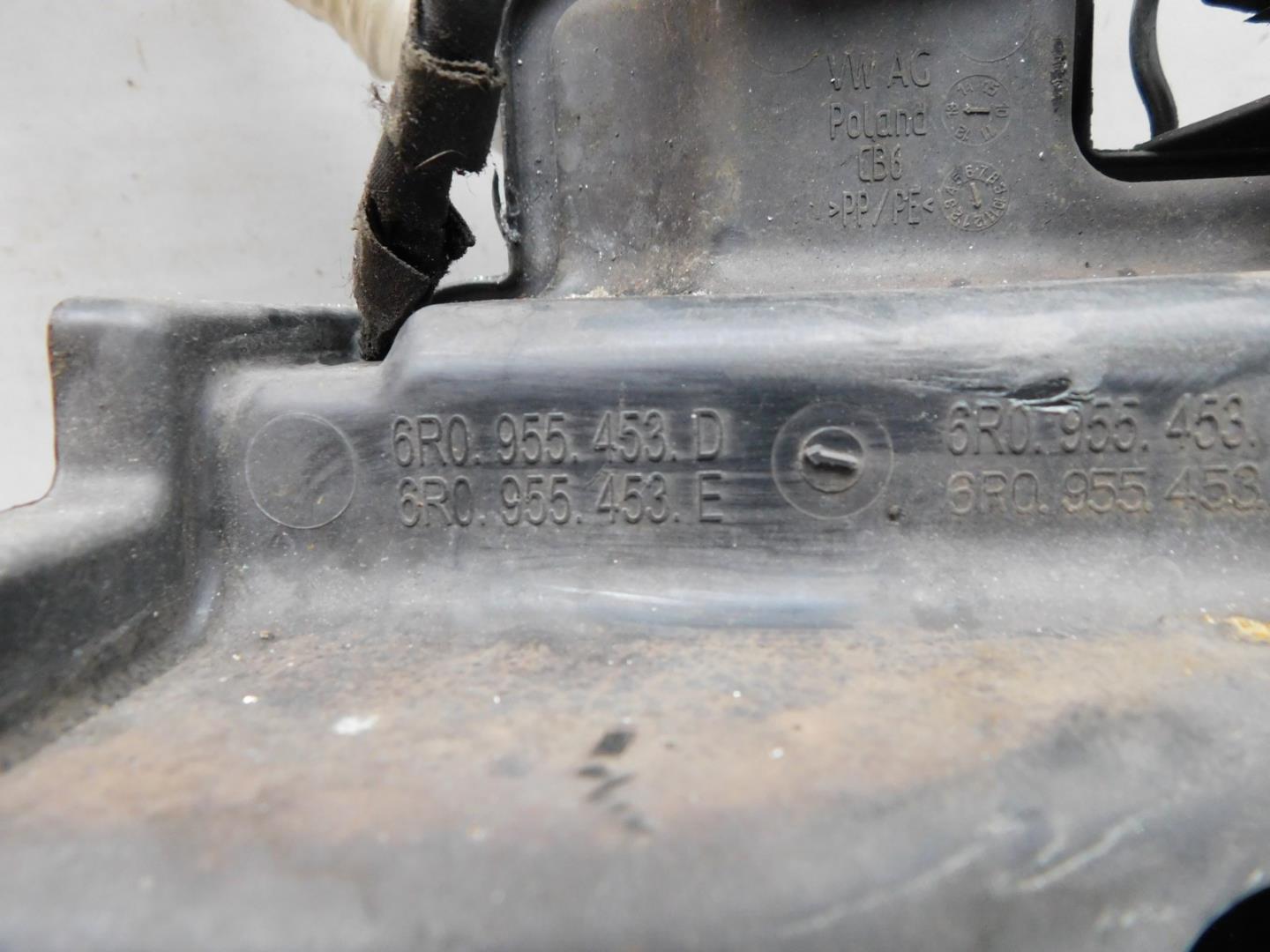 Бачок омывателя лобового стекла