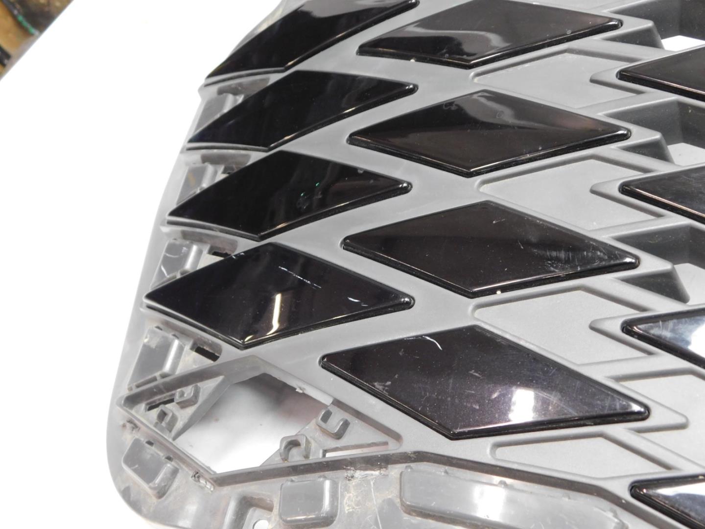 Решетка радиатора