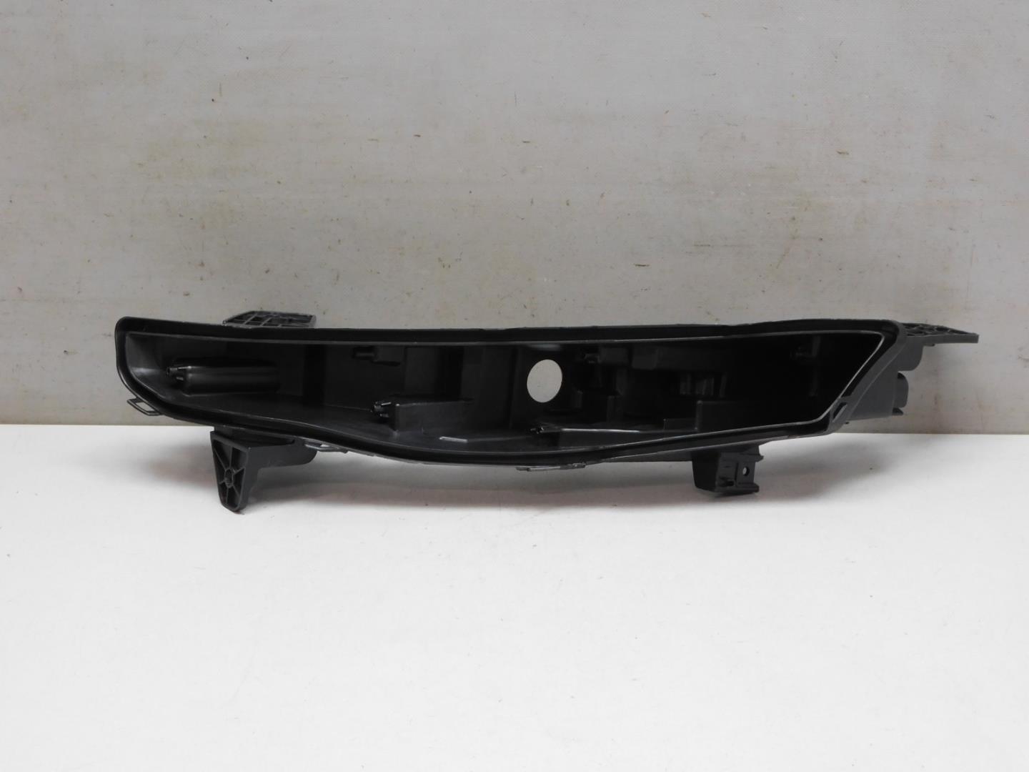 Корпус фары левой