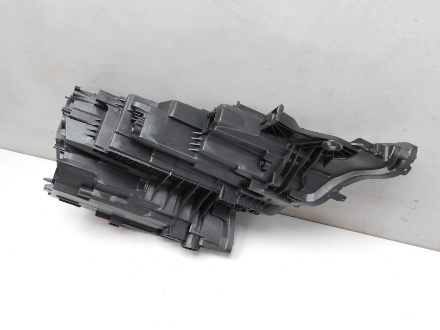 Корпус фары левой