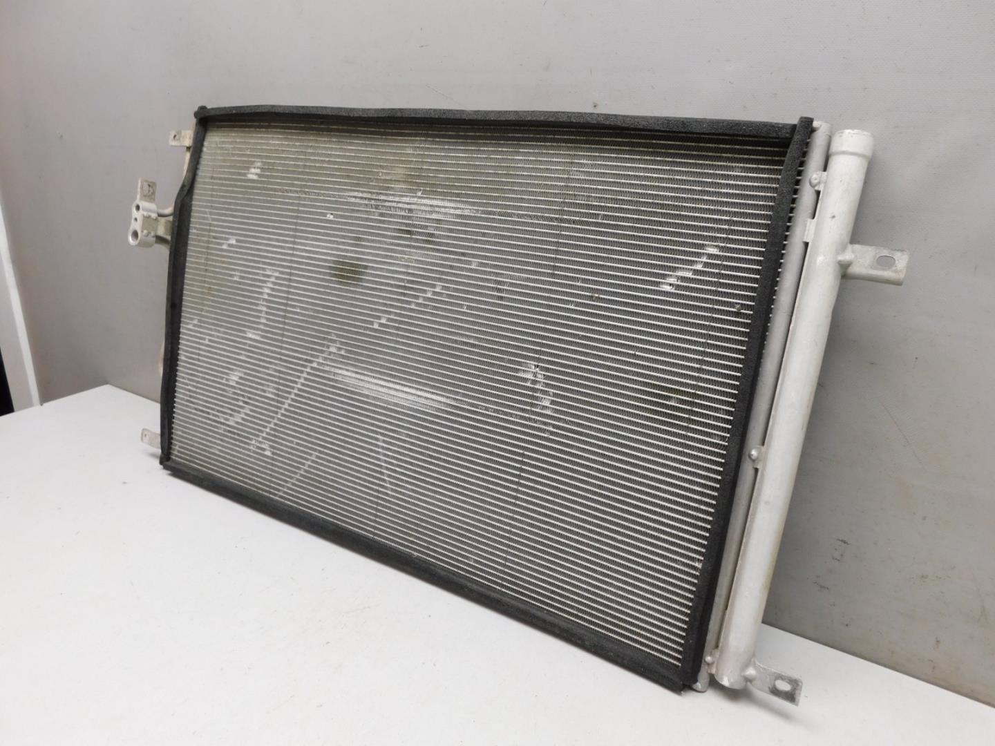 Радиатор кондиционера / конденсер