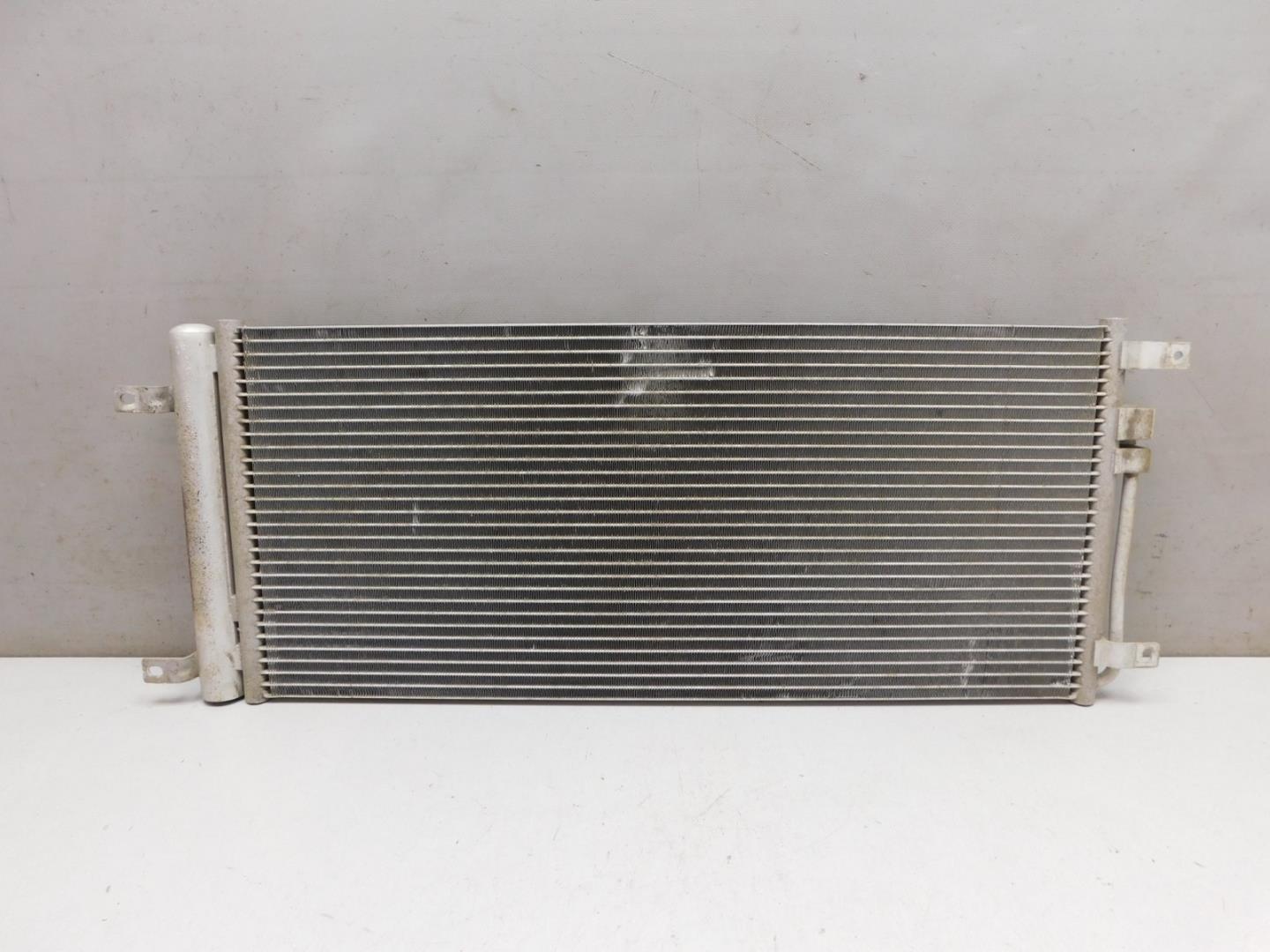 Радиатор кондиционера / конденсер